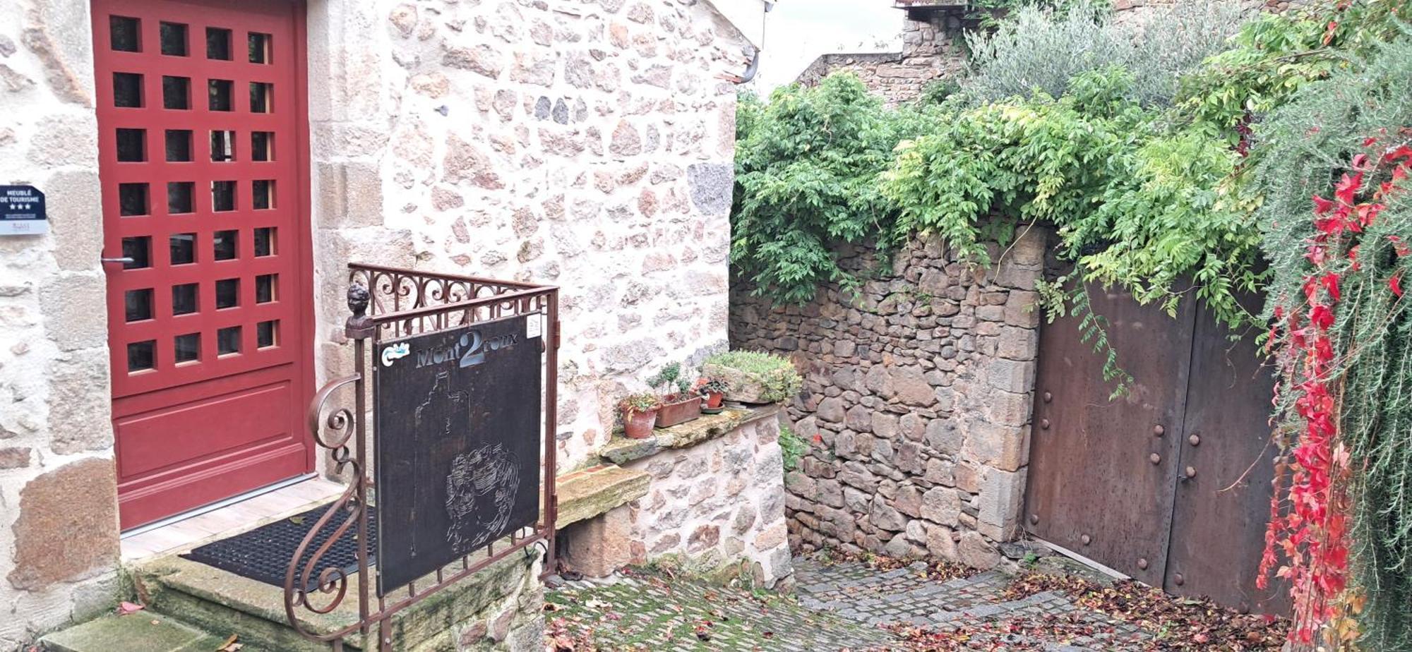 Mont2Roux Montpeyroux (Puy-de-Dome) Exterior foto